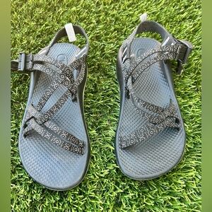 Chaco Kids Black/White Sandals SZ 4